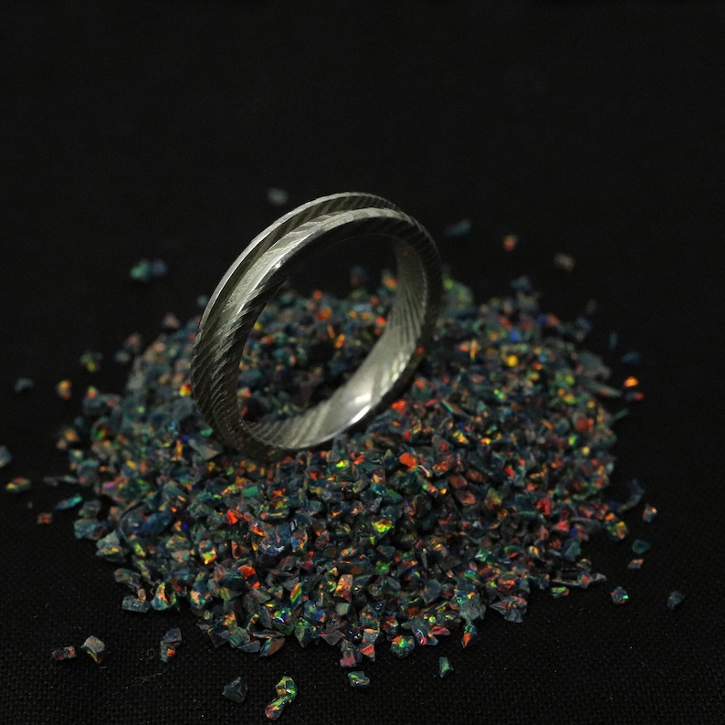 Anillo en bruto de acero de Damasco inoxidable retorcido - 4 mm de ancho, canal de 2 mm para incrustaciones y fabricación de anillos. imagen 2