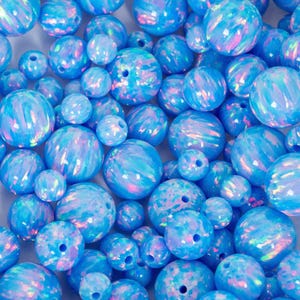 Okrągłe koraliki z opalu ognistego w kolorze waty cukrowej | Wiercone koraliki do tworzenia biżuterii syntetycznej (3-8 mm)