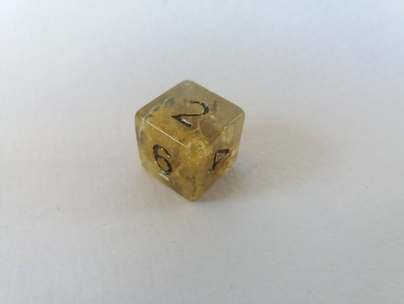 Moss dices
