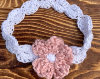 Infant Headband Floral, Newborn Flower Crochet Headband, Crocheted Headband, White Baby Headband, Baby Hair Accessory