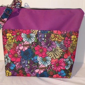 Floral Knitting Project Bag: Large Zipper Pouch with Wristlet