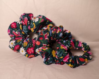 Handgefertigtes XL Hair Scrunchie: Pilz Muster