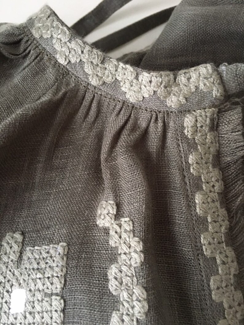 Linen Mexican style blouse Ukrainian blouse Vyshyvanka in Bohemian style Linen shirt Linen blouse of Khaki color