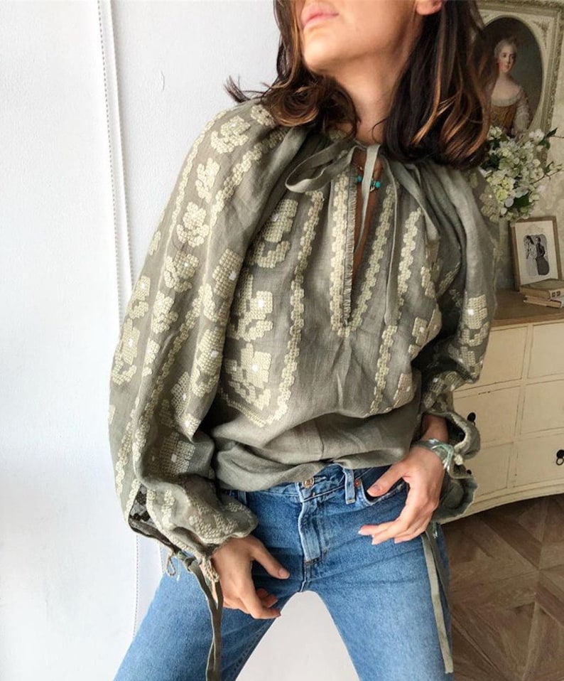 Linen Mexican style blouse Ukrainian blouse Vyshyvanka in Bohemian style Linen shirt Linen blouse of Khaki color
