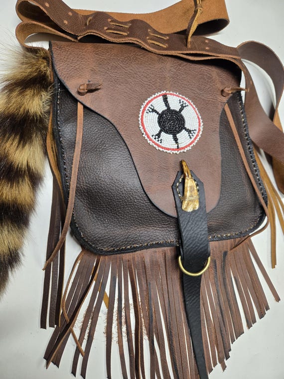 Mountain Man Possibles Bag W/ Moose Tooth, Turtle Medallion