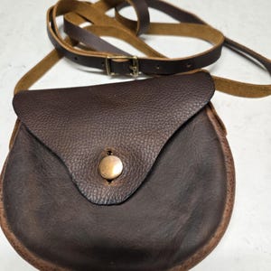 Mountain Man Shot Bag, Small Neck Bag