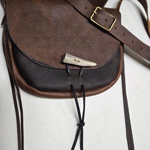 Early American Style Hunting Bag / Shooting Bag - with Leather Button