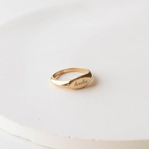 No se decolora - Resistente al agua - Anillo de sello de oro - Anillo con nombre de oro - Anillo de oro de 18 quilates - Anillo minimalista - Anillo apilable - Anillo apilable - R11