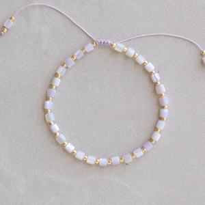 Bracelet de perles de coquillage - Bracelet de perles - Bracelet à superposition - Bracelet de perles - Bracelet superposable - Bracelet d&#39;été - BCW29