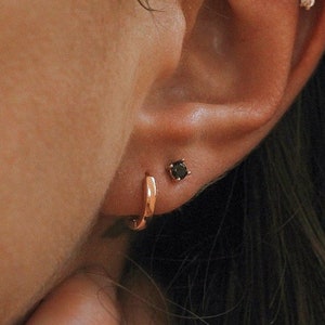 Wasserdicht - Schwarze CZ Ohrstecker - 18k Gold Vermeil Ohrstecker - Zierliche Ohrstecker - Zierliche Ohrstecker - Minimalistische Ohrstecker - Gold Ohrstecker