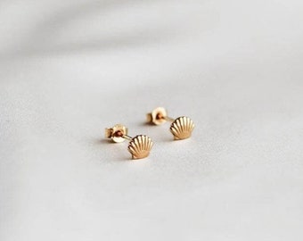 Waterproof - Seashell Stud Earrings - 18k Gold Plated 925 Solid Sterling Silver - 18k Gold Vermeil - REDCHERRYBLVD