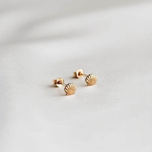 Waterproof - Seashell Stud Earrings - 18k Gold Plated 925 Solid Sterling Silver - 18k Gold Vermeil - REDCHERRYBLVD