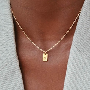 Collar con inicial de 18 quilates - Resistente al agua - Collar con letras de oro - Collar minimalista - Collar con nombre de oro - Collar en capas - N49