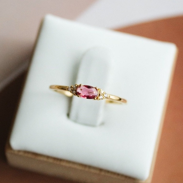 Wasserdicht - Rosa CZ Ring - 18k Gold Vermeil Ring - Rosa & Weiß Zirkonia Ring - Minimalistischer Ring - Schichtung - Stapeln - Stapeln Ring