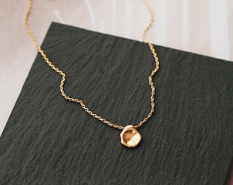 Waterproof - Disk Necklace - 18k Gold Vermeil  - Minimalist Necklace - Dainty Necklace  - Circle pendant - Layering Necklace