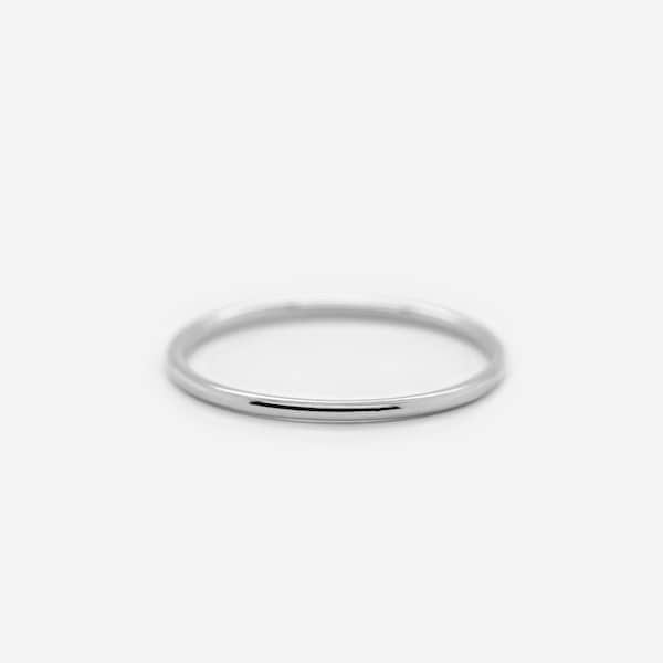 Bandring - 925 Sterling Silber - Minimalistischer Ring - Stapelbarer Ring - Silber Stacking Ring - Layering - Stack - REDCHERRYBLVD