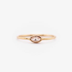 Wasserdichter Weißer CZ Ring 18k Gold Vermeil Ring Weißer Zirkonia Ring Stapel Minimalistischer Ring Schichtring Stapelring Bild 6