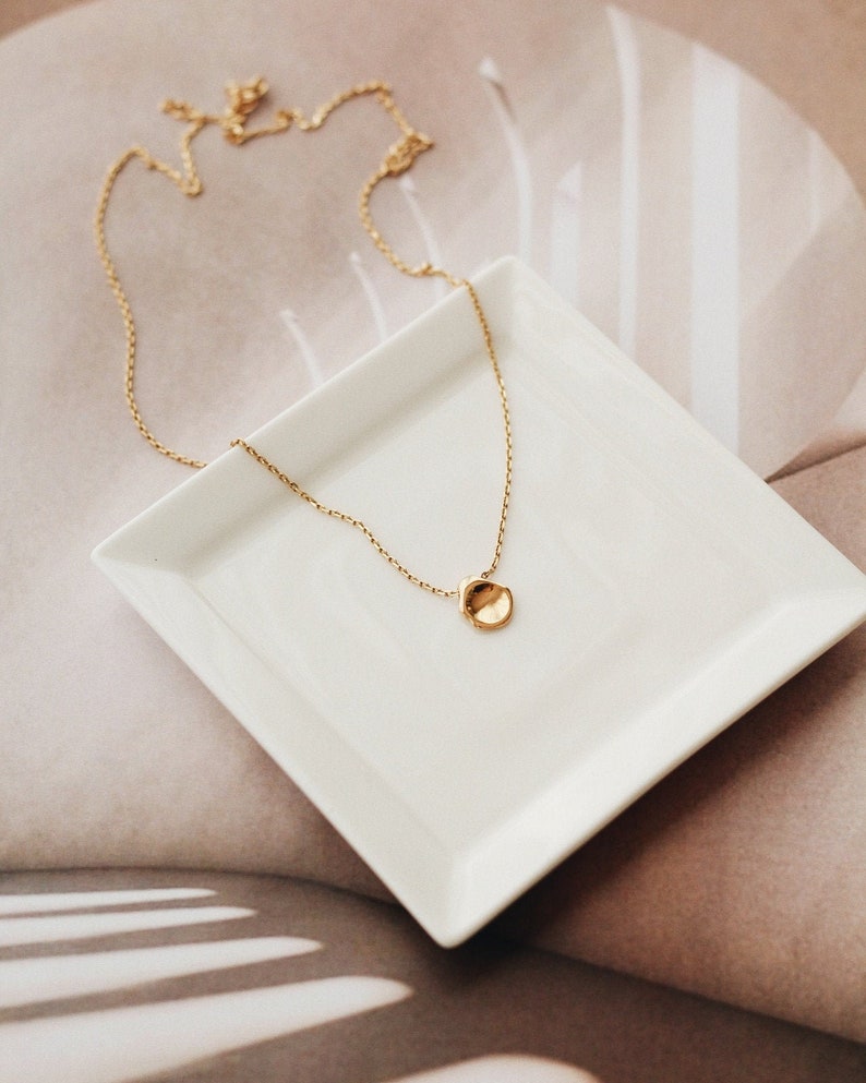 Waterproof Disk Necklace 18k Gold Vermeil Minimalist Necklace Dainty Necklace Circle pendant Layering Necklace image 3