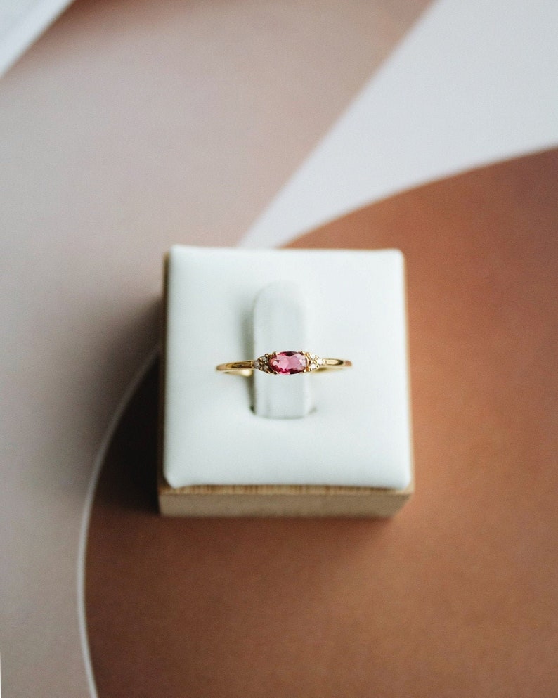 Wasserdicht Rosa CZ Ring 18k Gold Vermeil Ring Rosa & Weiß Zirkonia Ring Minimalistischer Ring Schichtung Stapeln Stapeln Ring Bild 4