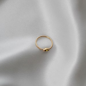 Olivgrüner CZ Ring Wasserdichter 18k Gold Vermeil Ring Grüner Zirkonia Ring Stapelring Minimalistischer Ring Schichtring Stapelring Bild 5