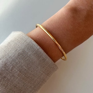 Nunca se desvanece - Resistente al agua - Brazalete de oro de 18 k - Brazalete de oro - Brazalete llamativo - Brazalete en capas Brazalete para mujer - BCW32
