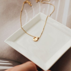 Waterproof Disk Necklace 18k Gold Vermeil Minimalist Necklace Dainty Necklace Circle pendant Layering Necklace image 6