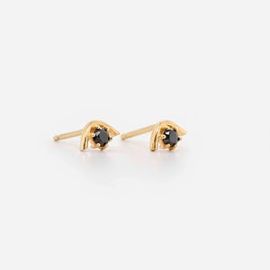 Wasserdichte - Schwarze CZ V Ohrstecker - 18k Gold Vermeil Ohrstecker - Massives 925 Sterling Silber - Stapel - Gold V Ohrstecker - Schichtung - Stapelring