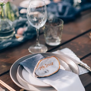 Servietten aus Baumwolle, staubblau oder dunkelblau mit Farbverlauf, handgefärbt, Hochzeitsservietten, Marine-Stil, Fotografie, Blaue Hochzeitsservietten aus Baumwolle Bild 4