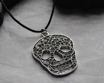 Sugar Skull Necklace // Skull Necklace // Gothic // Alternative // Rock // Day of the Dead // Calaveras