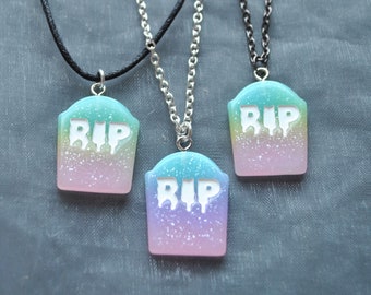 Collar de lápida RIP // Collar de lápida // Kawaii // Gódtesis pastel // Halloween// Ombre