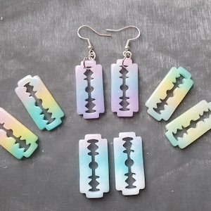 Pastel Goth Razorblade Earrings // Punk Earrings // Razor Blade Earrings // EMO // Gothic
