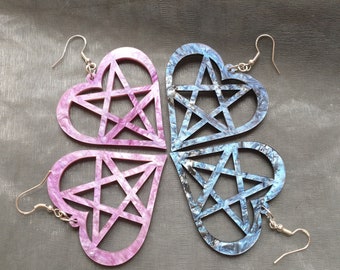 Pendientes de corazón con pentagrama galáctico // Pendientes de pentagrama // Pendientes de corazón // Pendientes paganos // Góticos // Brujas // Góticos pastel