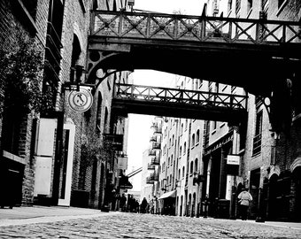 London Streets Black and White Home Decor Architecture