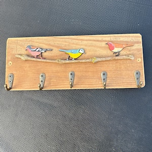 Personalized bird key holder: Reclaimed wood wall mounted key hooks. Gift for bird watcher