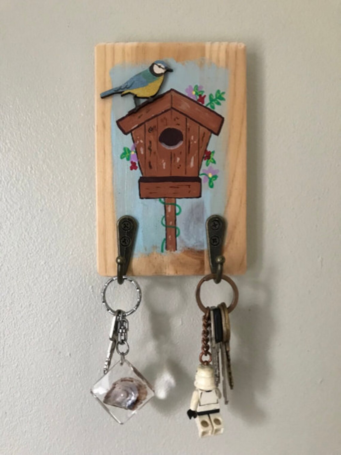 Hand Painted Bird Key Holder: Reclaimed Wood Wall Hooks. Garden Birds ...