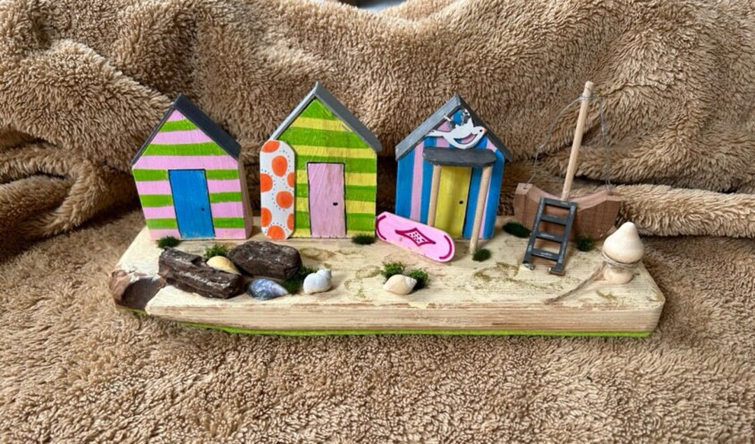 Beach Hut Ornament Reclaimed Wood Beach/surfer Themed Decoration Beach ...