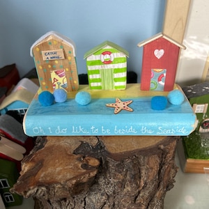 Miniature Beach Huts Ornament: Reclaimed Wood Seaside Decor.