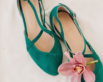 Wedding flats • emerald wedding pumps • bridal ballet flats • low heel shoes • bridal flats • brautkleider • shoes for bride • ankle straps