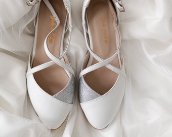 Wedding flats • bridal pumps low heel • white wedding shoes • ballet shoes • gift for her • bridal flats • cross ankle straps • white shoes