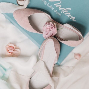 Wedding flats • pink wedding shoes • flats for bride • low wedding shoes • bridal flats • gift for her • reception shoes • ballet flats