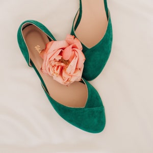 Wedding shoes • emerald wedding shoes • low wedding shoes • bridal flats • wedding flats • green shoes • wedding shoes for bride • gift her