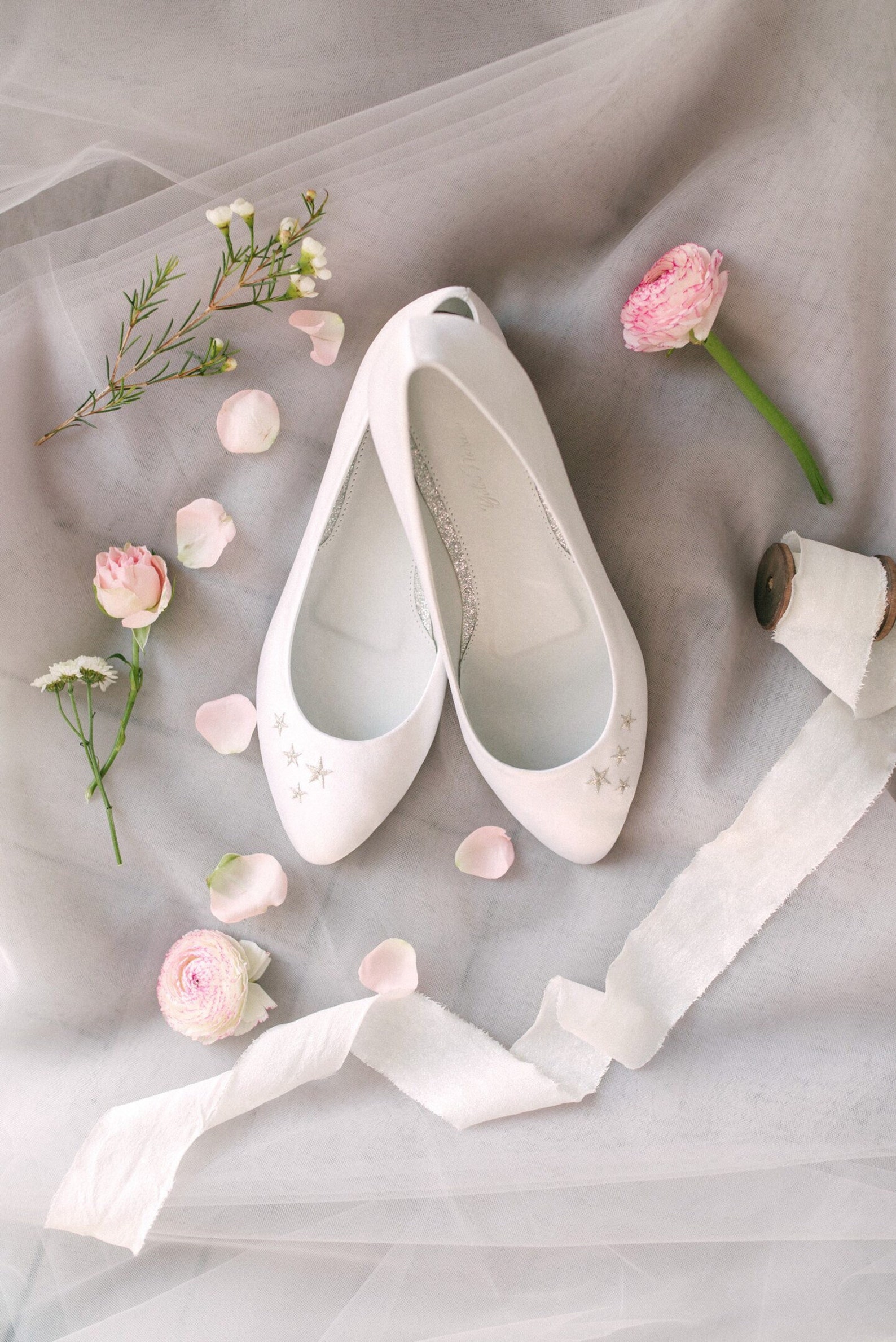 wedding shoes, white wedding shoes, bridal ballet flats, low wedding shoes, bridal flats, wedding flats, silver flats, ballet fl