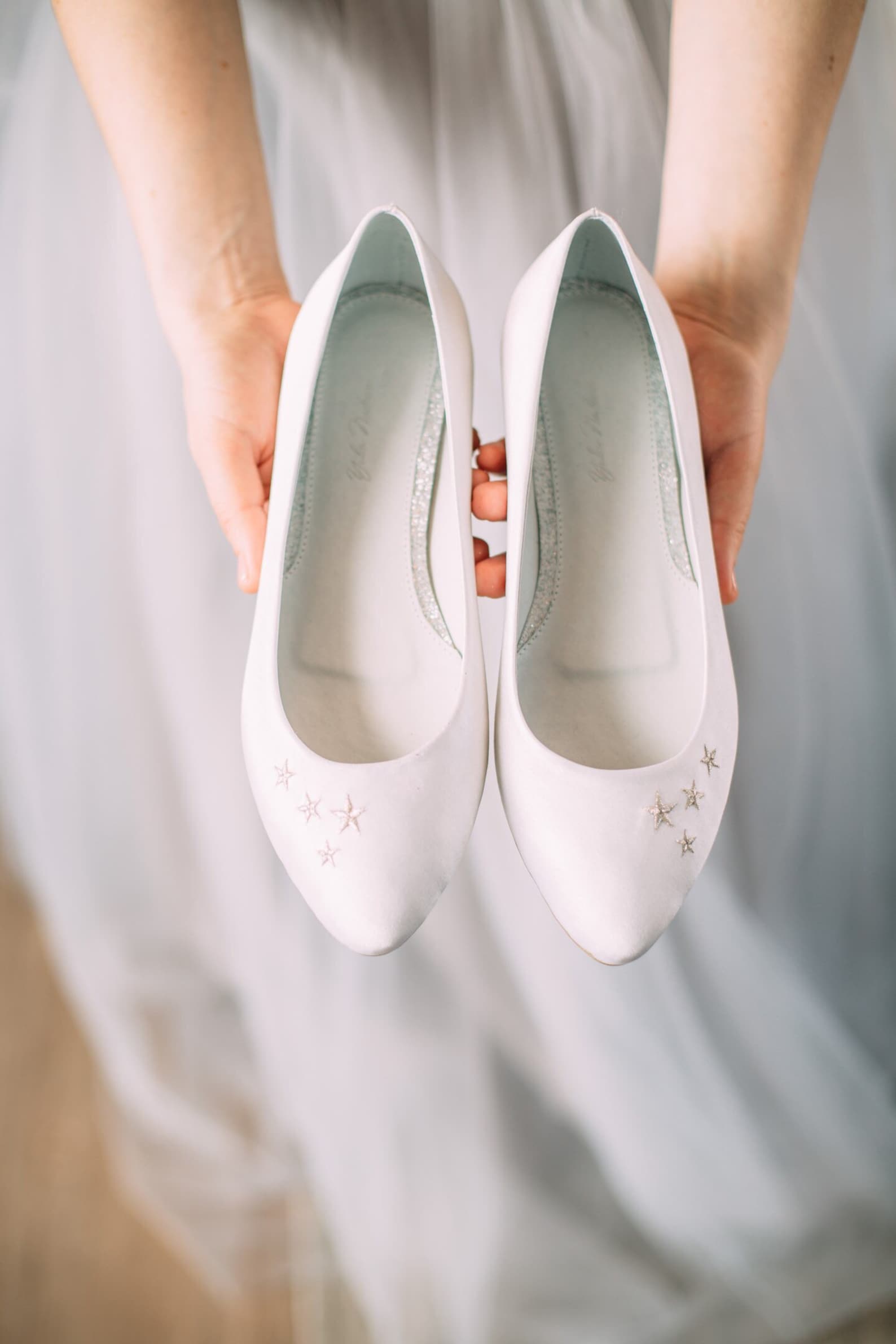 wedding shoes, white wedding shoes, bridal ballet flats, low wedding shoes, bridal flats, wedding flats, silver flats, ballet fl