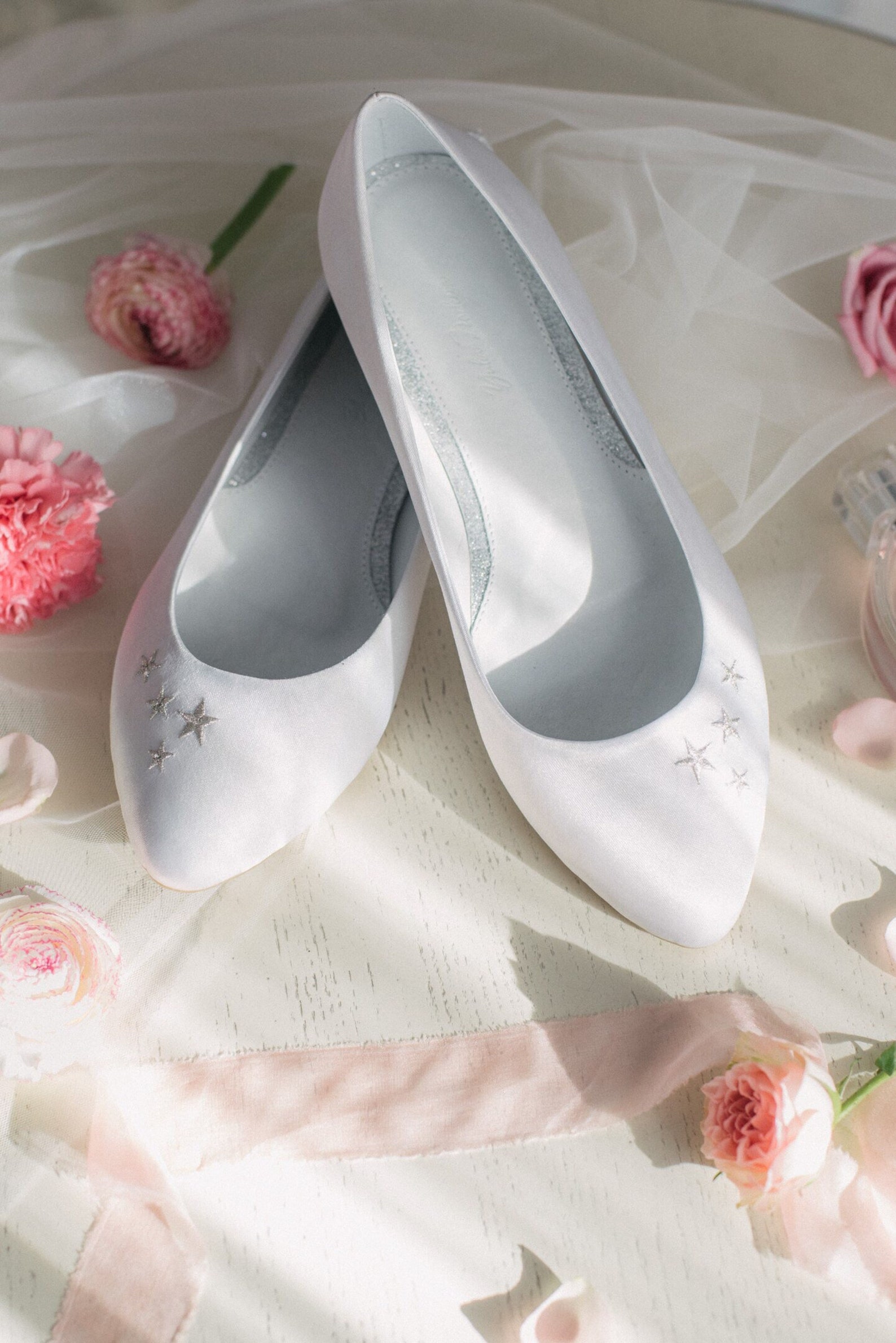 wedding shoes, white wedding shoes, bridal ballet flats, low wedding shoes, bridal flats, wedding flats, silver flats, ballet fl