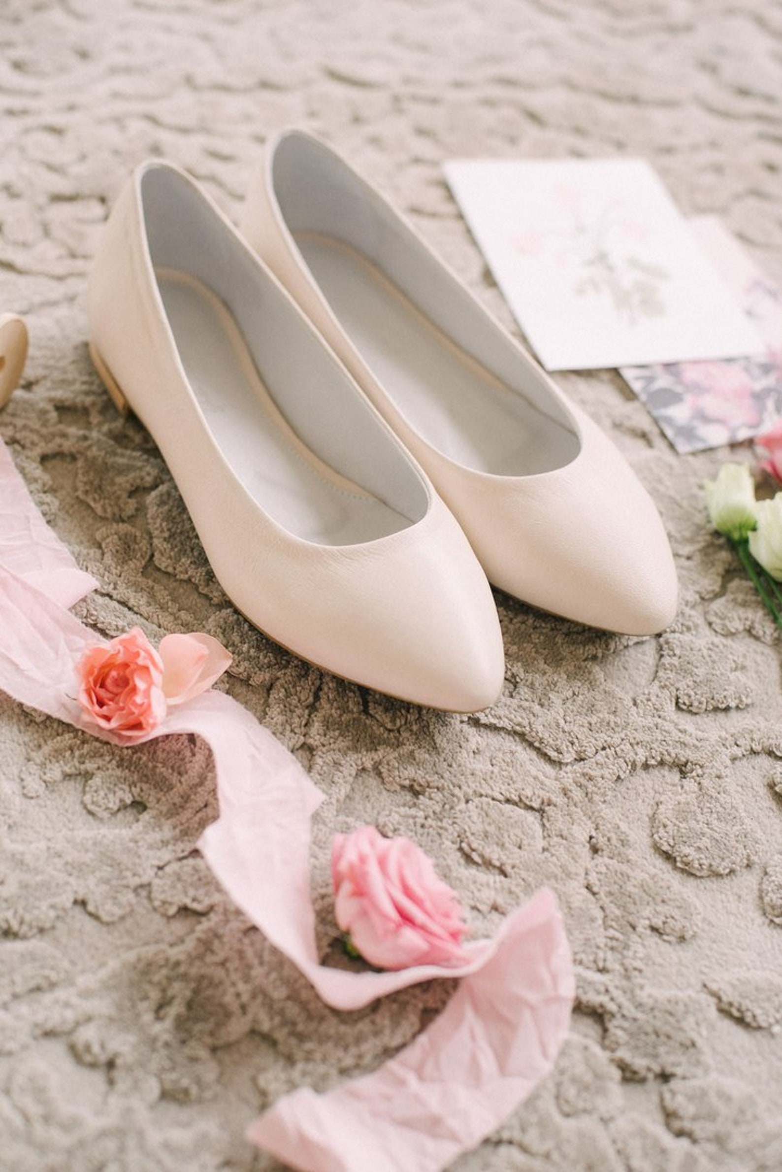 white wedding shoes, wedding shoes, bridal ballet flats, low wedding shoes, bridal flats, wedding flats, leather shoes, ballet f