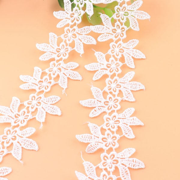 Leaf Flower Shape Lace Trim1 1/2"(40mm)Crochet Embroidery Ribbon Veil Gown Dress Straps  Ivory Lace Lace Trimming Baby Headband Edging(LT208