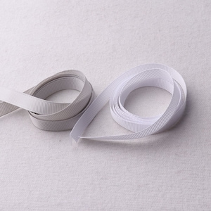3/8 "(10mm) fita macia de gorgorão cinza claro/branco, embrulho de presente de casamento, fita de cabelo diy, clipes de laço, bolsa de roupas, cintos (rb51)