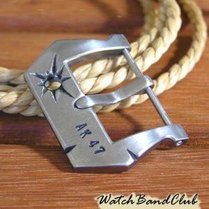 Titanium watch strap buckle 22mm. Handmade watch band buckle. Watch buckle vintage style. Dieselpunk watch buckle. Military watch buckle.