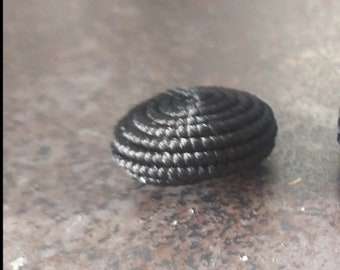 Black buttons 2 cm