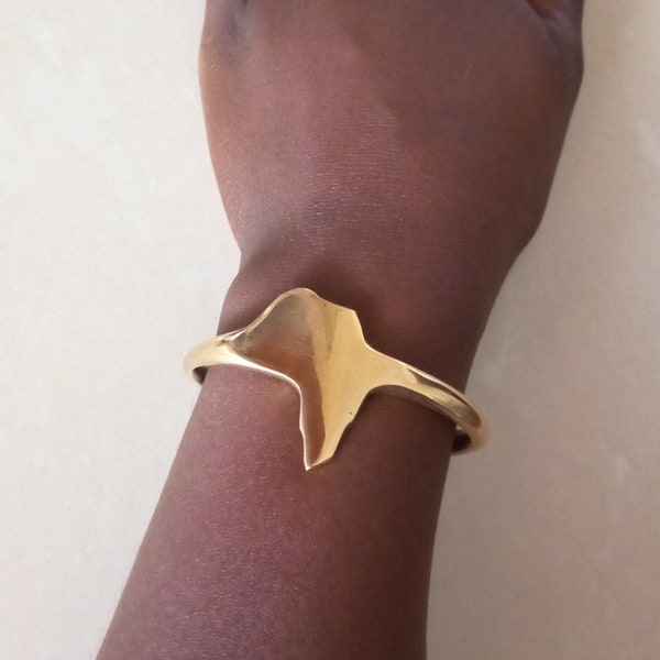 ON SALE Brass bracelets, African jewelry, Brass cuffs, Brass jewelry for women, Gift for her, Women jewelry, One size fits all, Gift Ideas